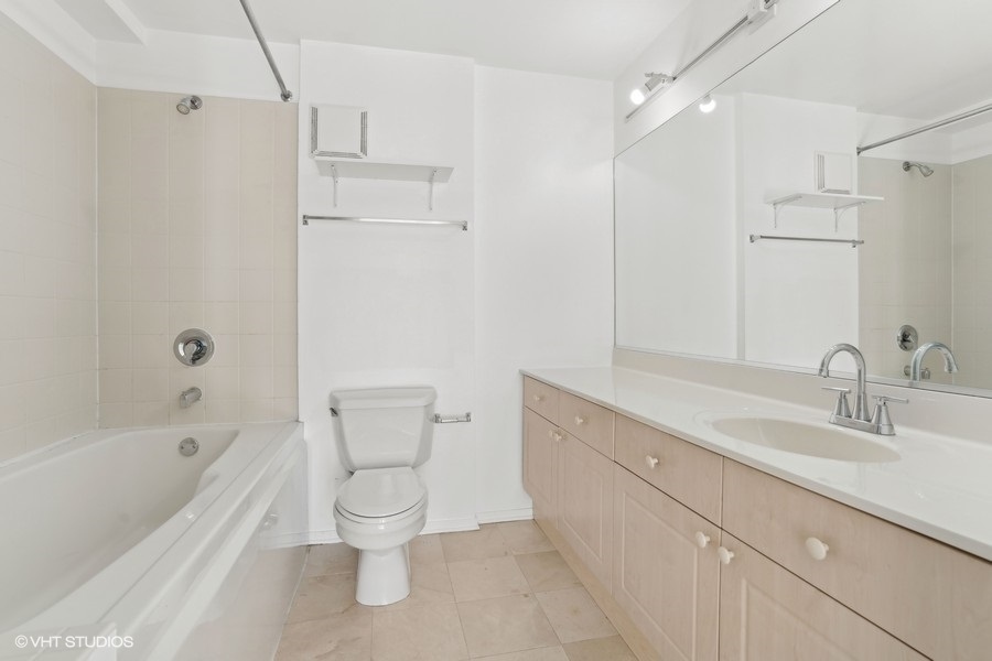 1430 S Michigan Avenue Unit: 504