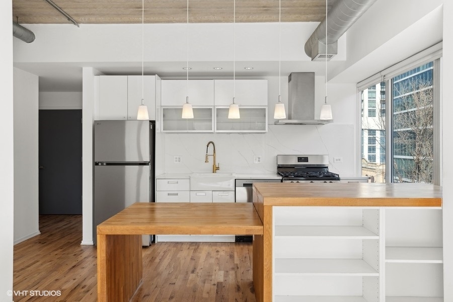 1430 S Michigan Avenue Unit: 504