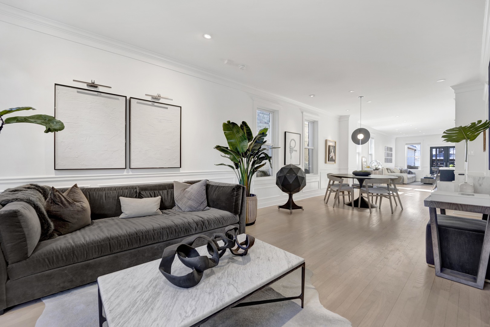 1932 N Honore Street