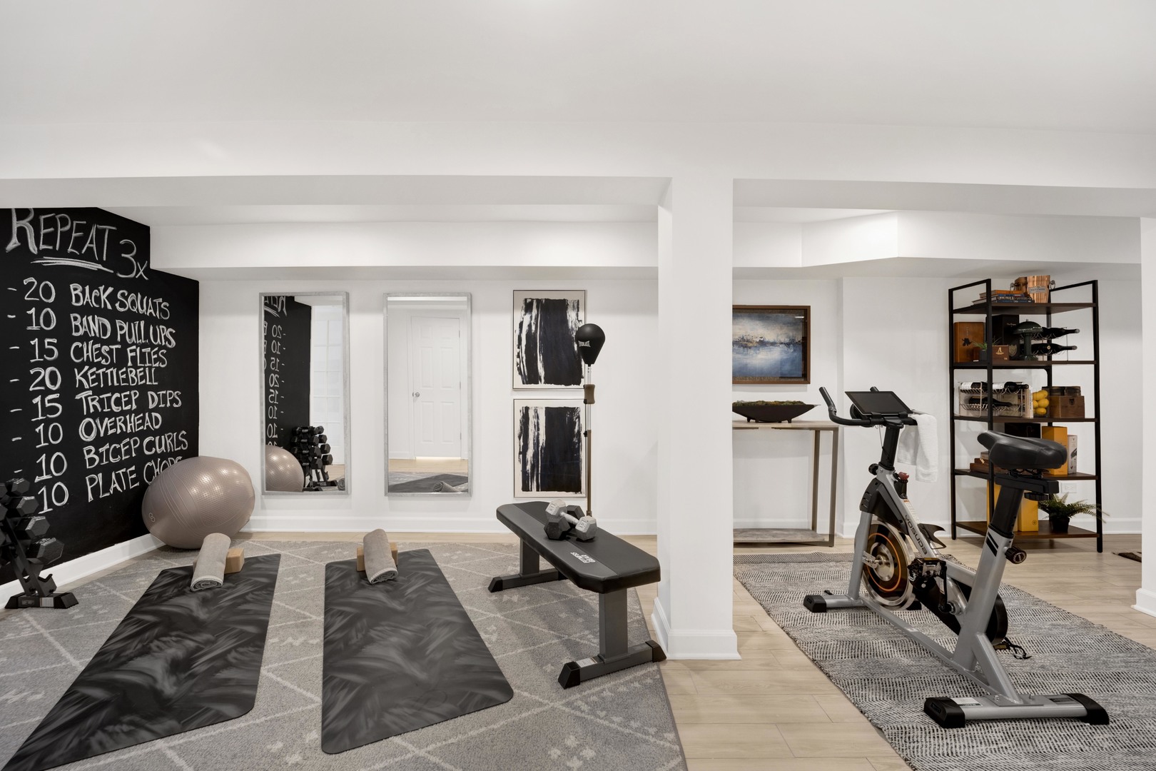 1932 N Honore Street