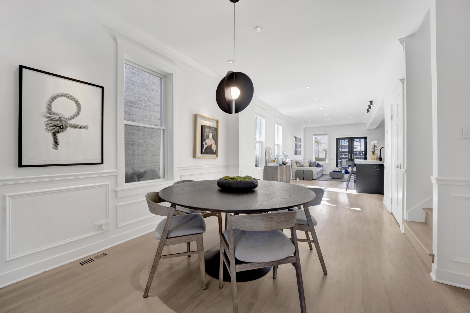 1932 N Honore Street