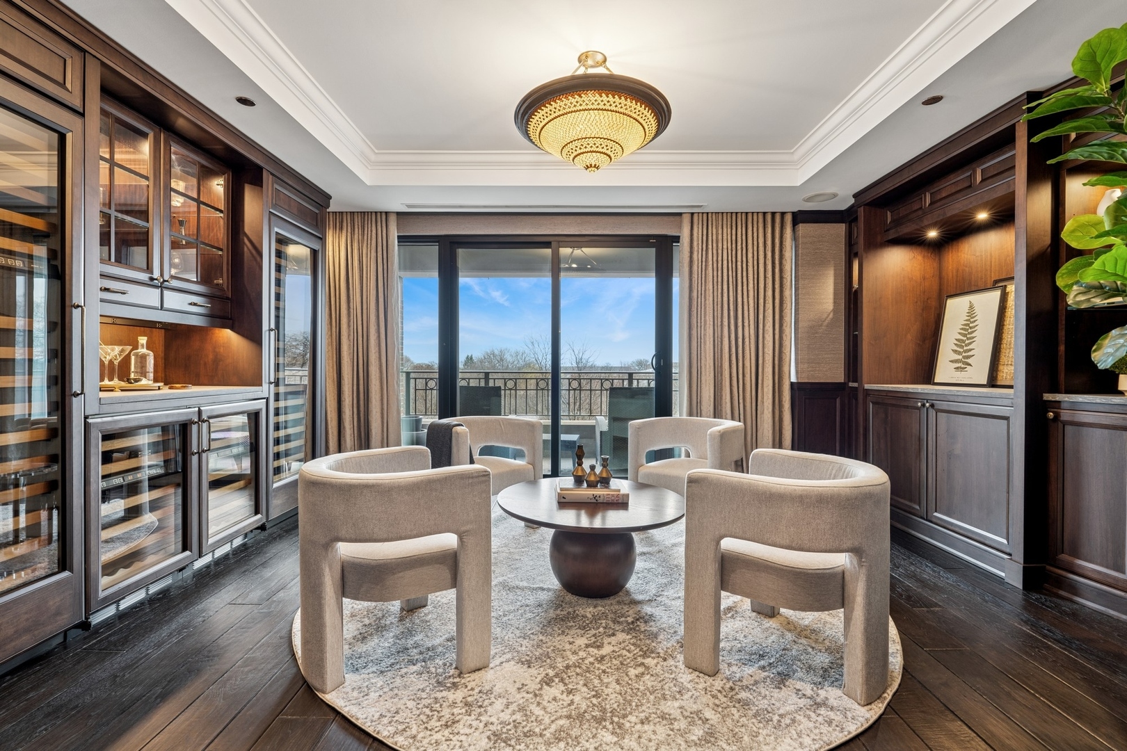 2120 N Lincoln Park West Unit: 5-6