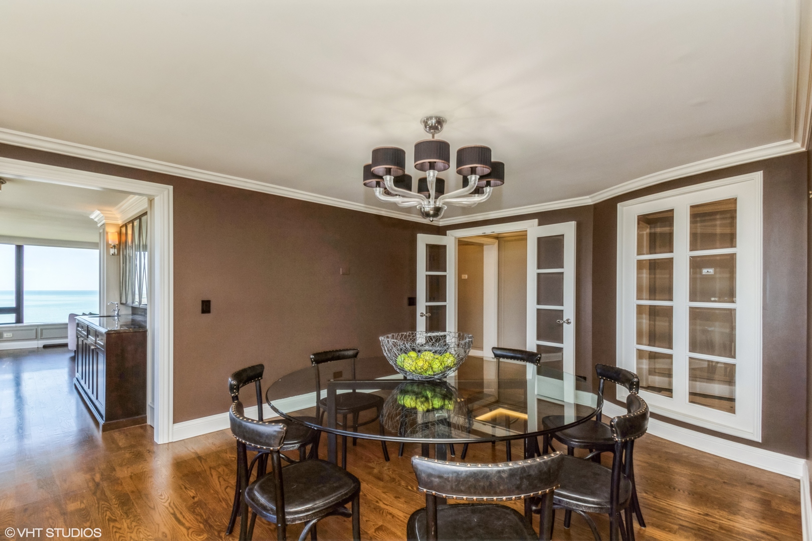 1555 N ASTOR Street Unit: 35W