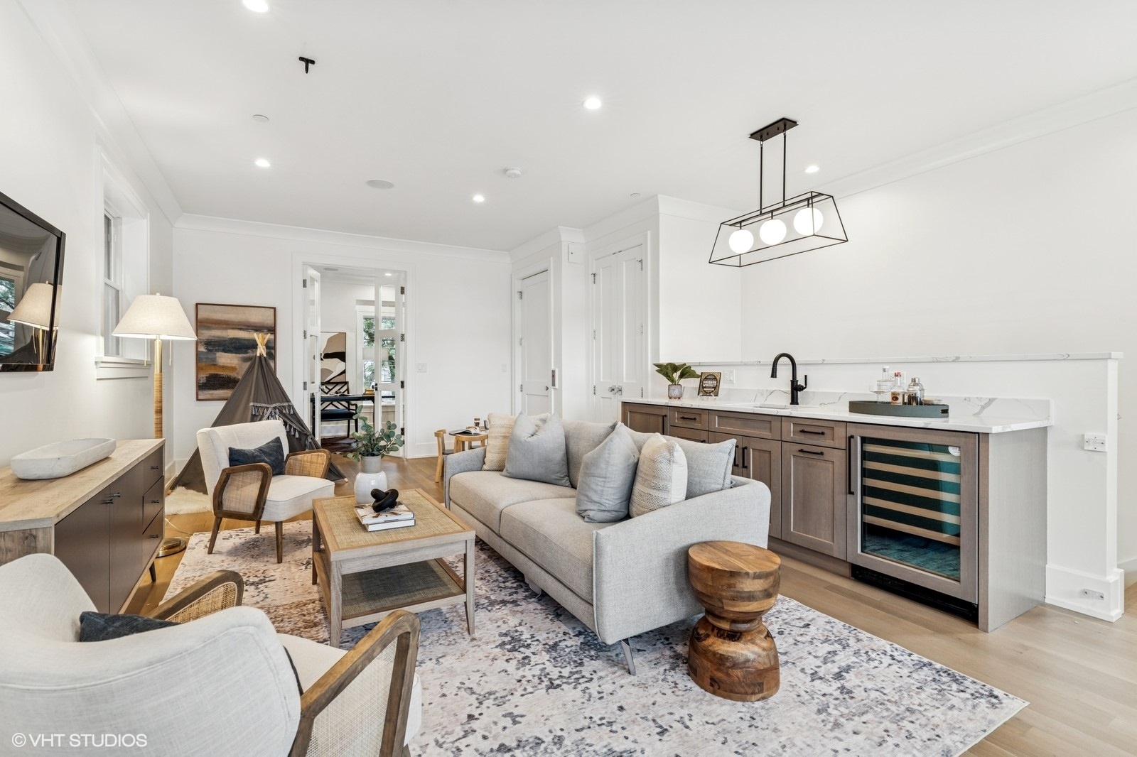 1963 N Dayton Street