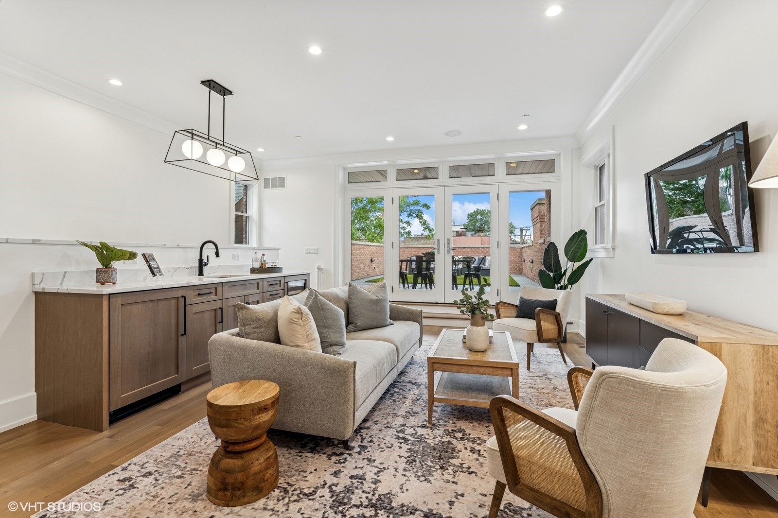 1963 N Dayton Street