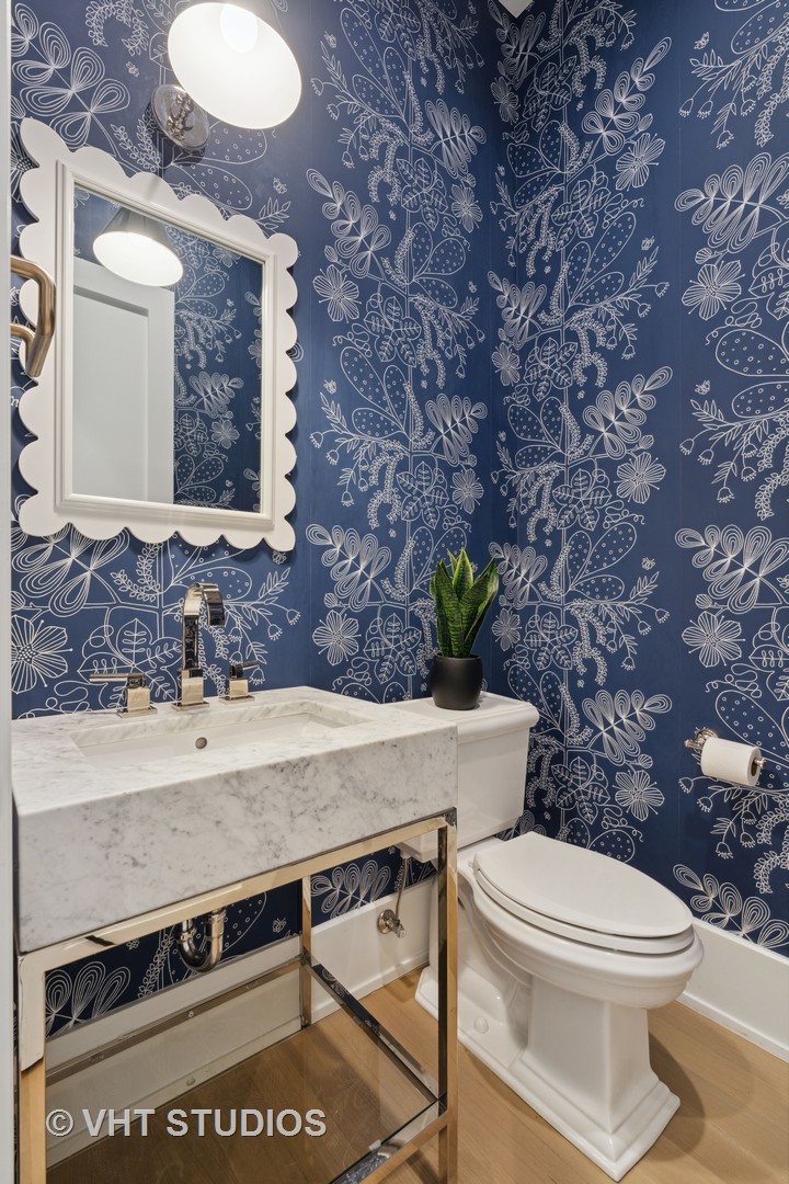 1963 N Dayton Street