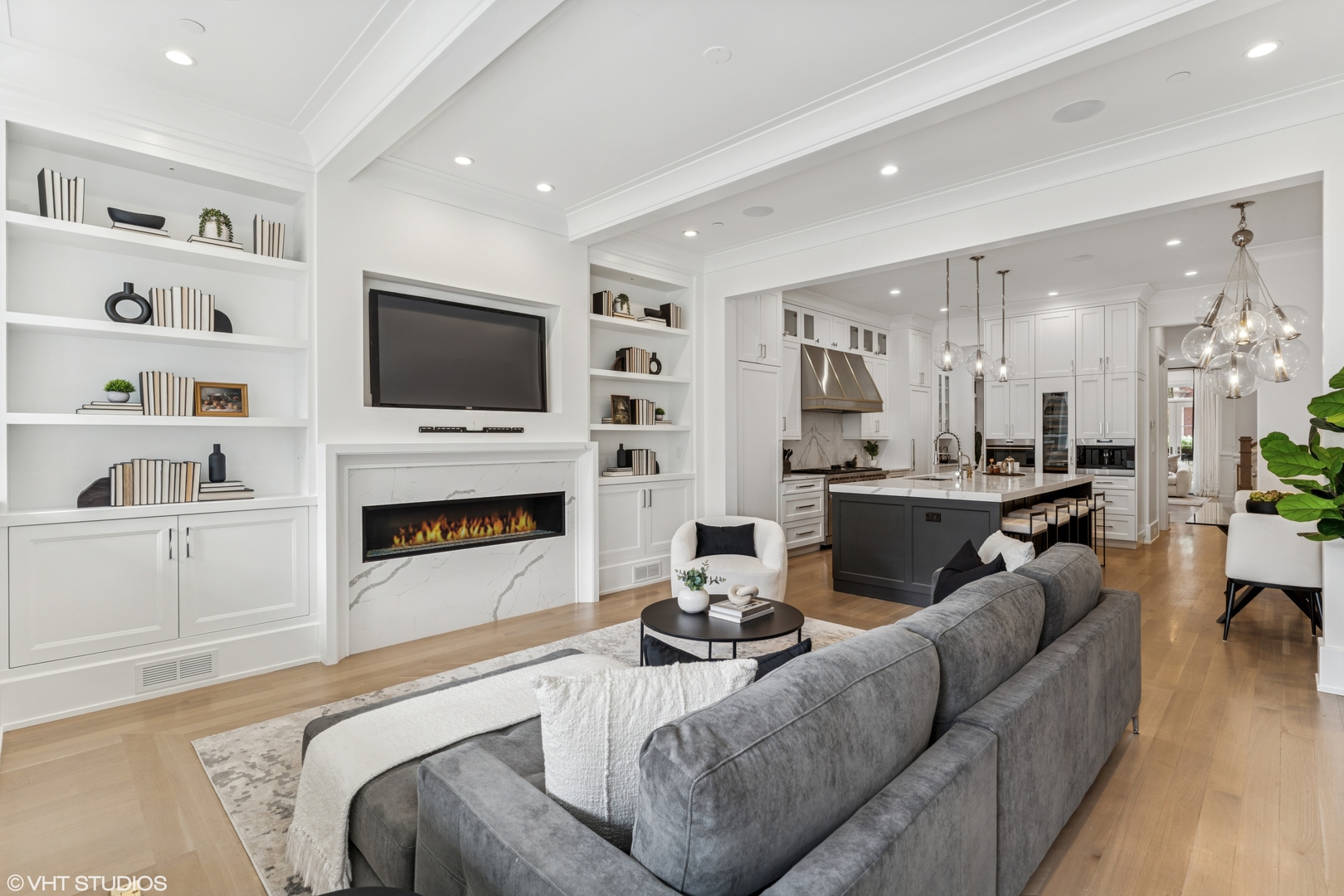 1963 N Dayton Street