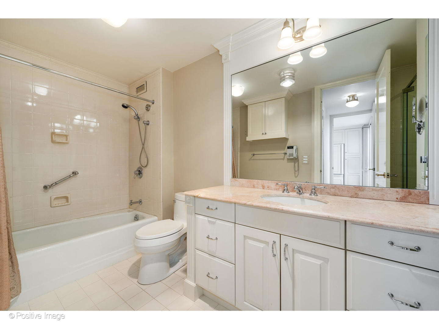 1410 N State, Unit 27A