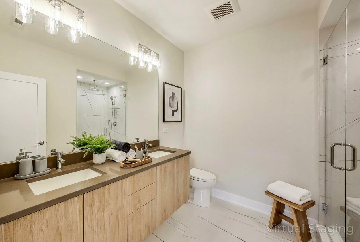 3339 N Ridgeway Avenue Unit: 1N