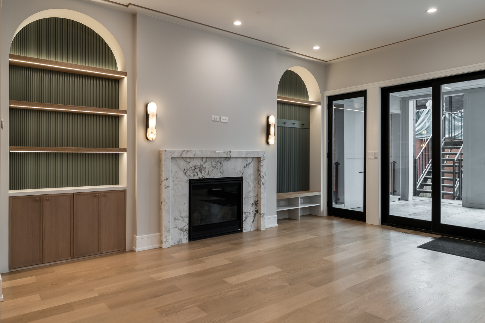 2034 N Racine Avenue Unit: 2