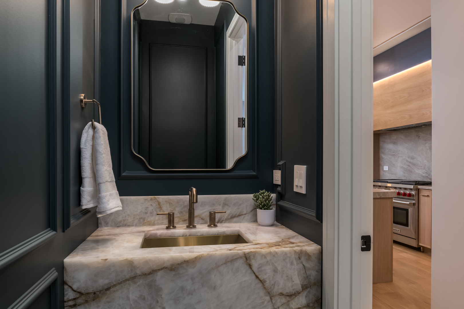 2034 N Racine Avenue Unit: 2