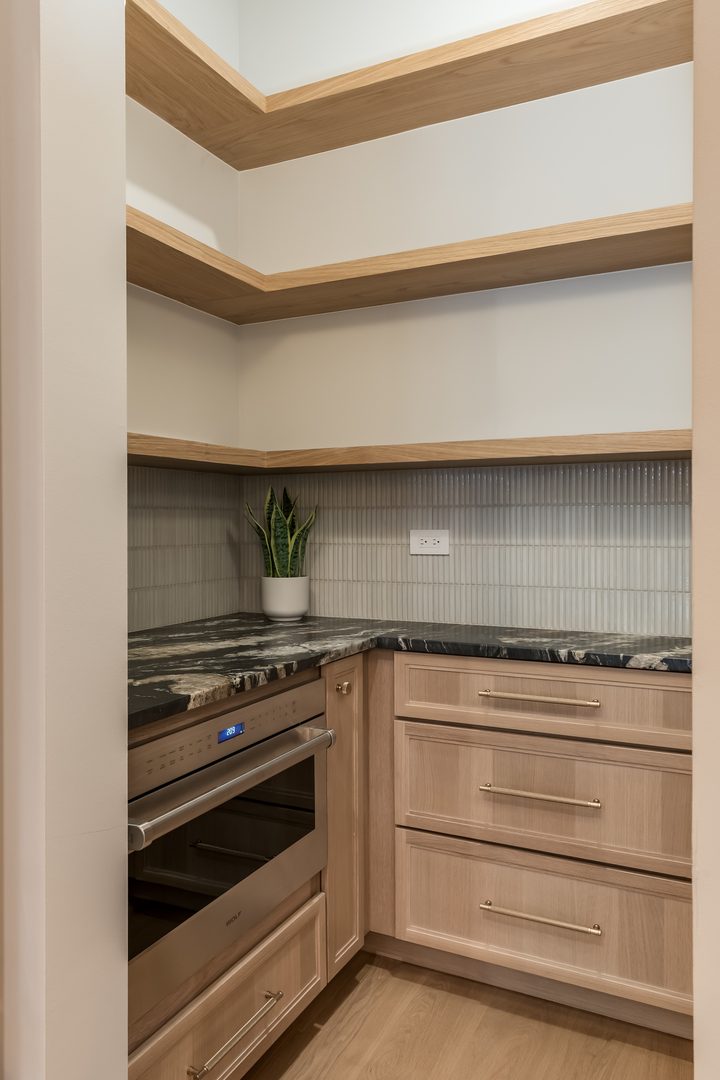 2034 N Racine Avenue Unit: 2