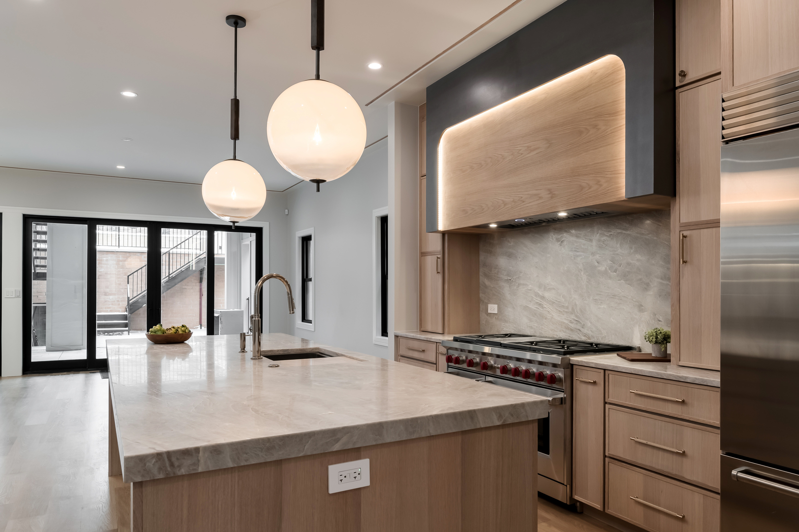 2034 N Racine Avenue Unit: 2