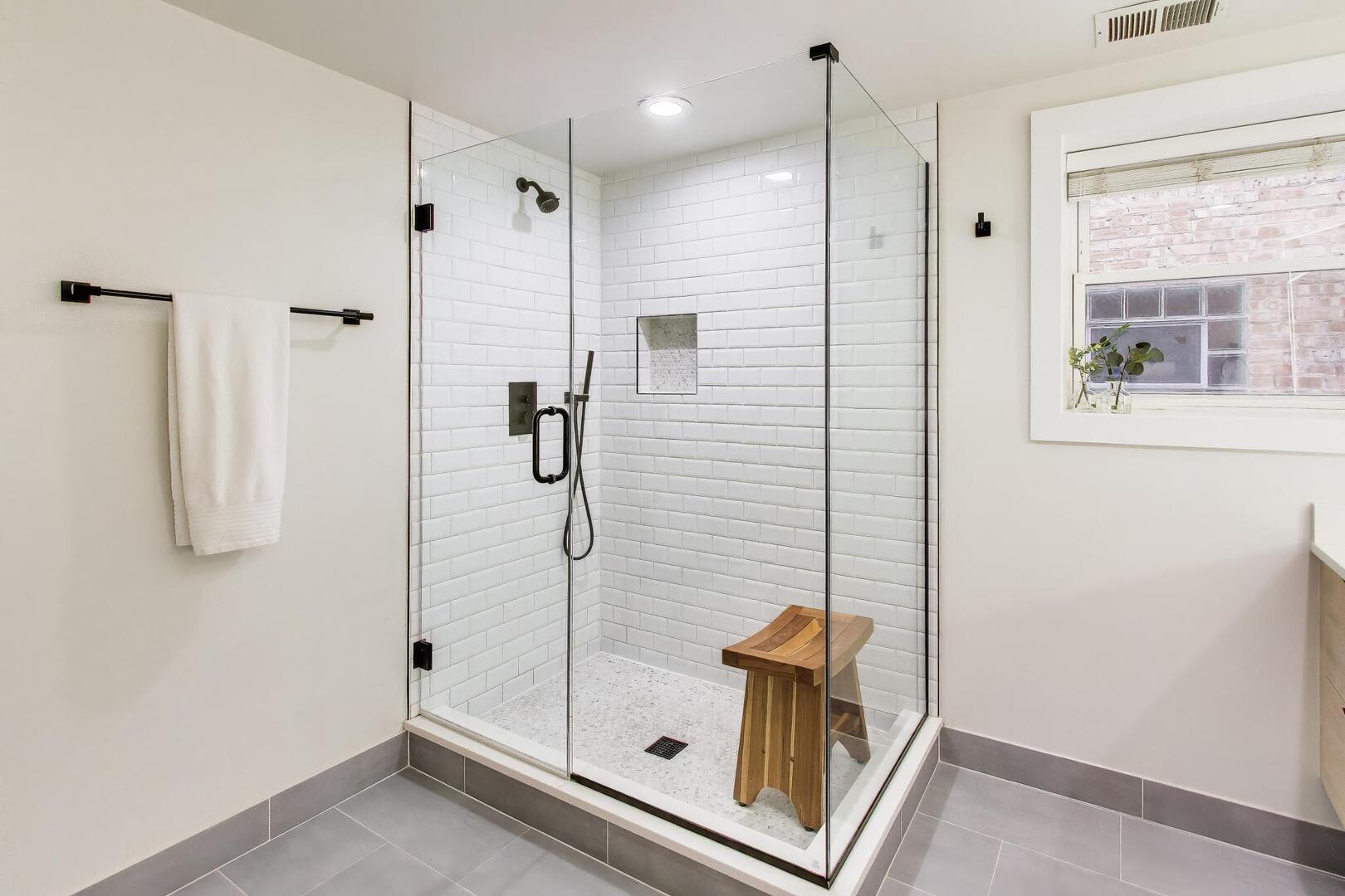 5142 N Leavitt, Unit 1