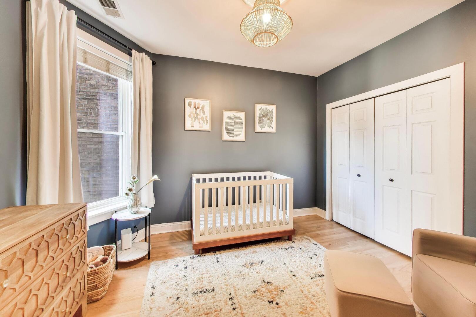 5142 N Leavitt, Unit 1