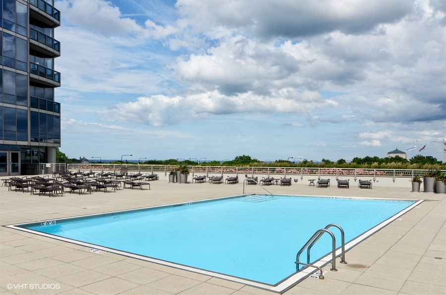 1211 S Prairie Avenue Unit: 3401