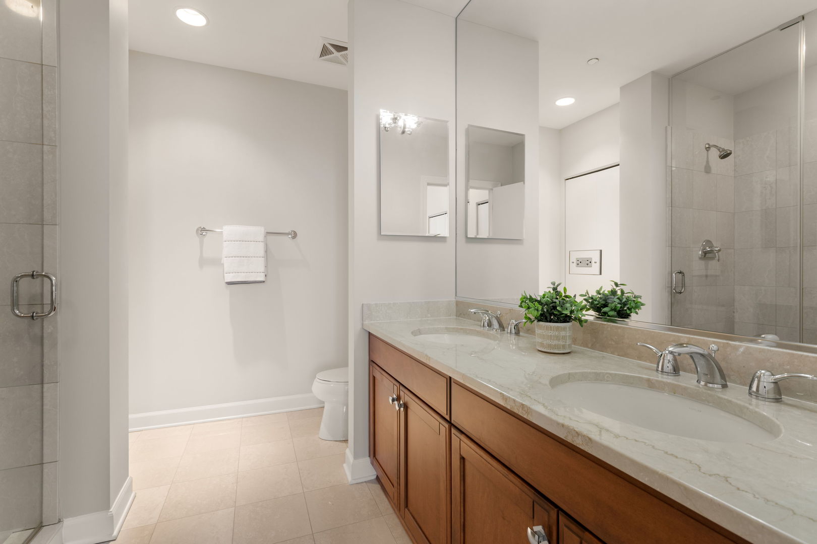 1211 S Prairie Avenue Unit: 3401