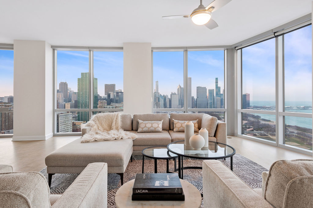 1211 S Prairie Avenue Unit: 3401