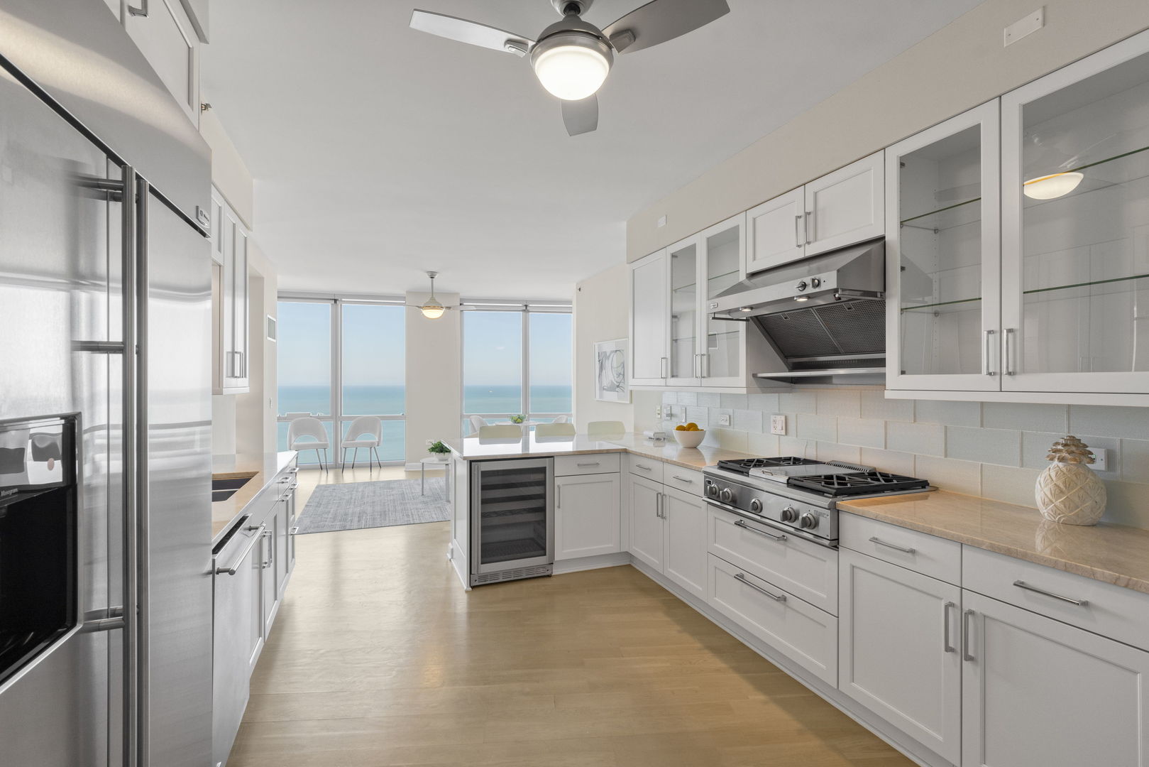 1211 S Prairie Avenue Unit: 3401