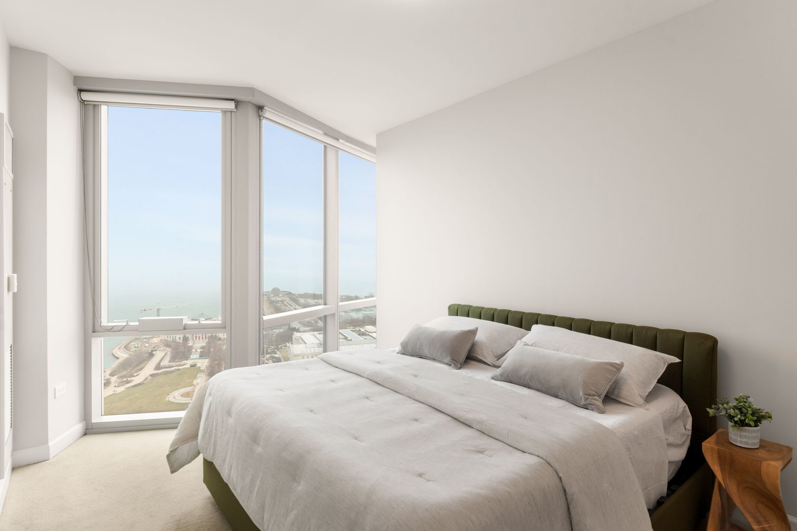 1211 S Prairie Avenue Unit: 3401