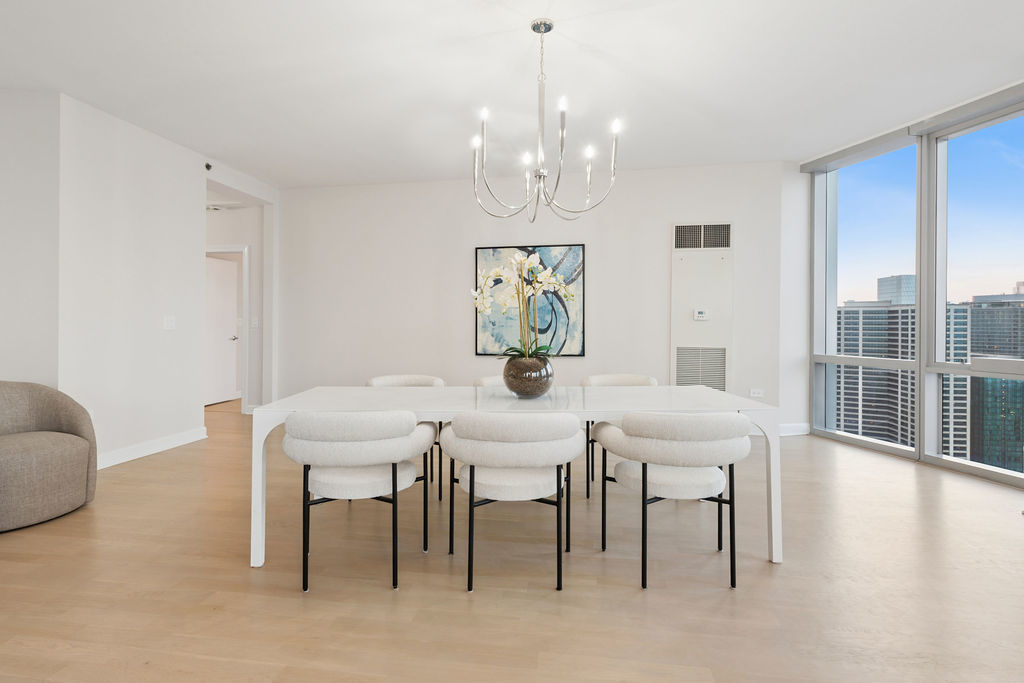 1211 S Prairie Avenue Unit: 3401