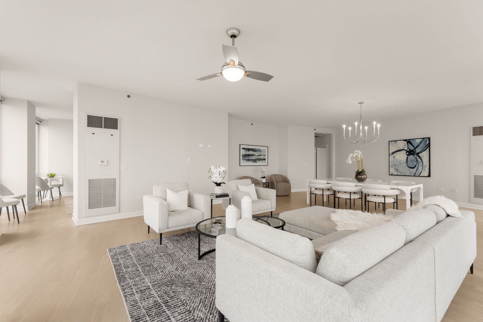1211 S Prairie Avenue Unit: 3401