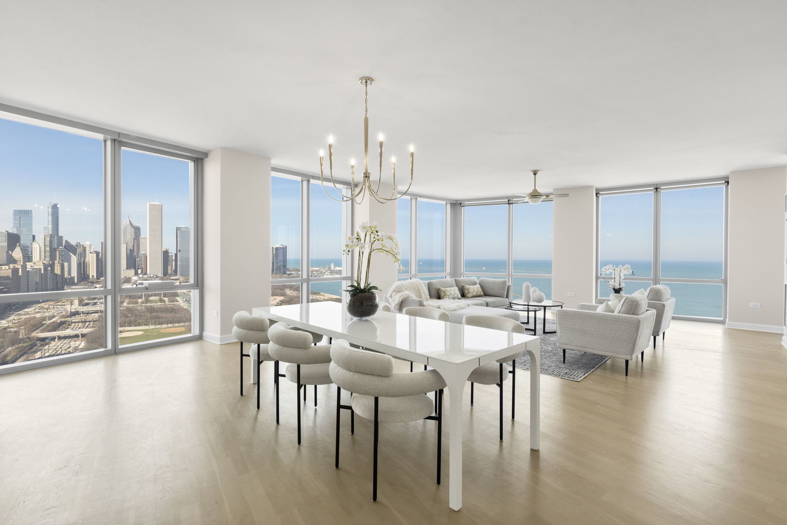 1211 S Prairie Avenue Unit: 3401