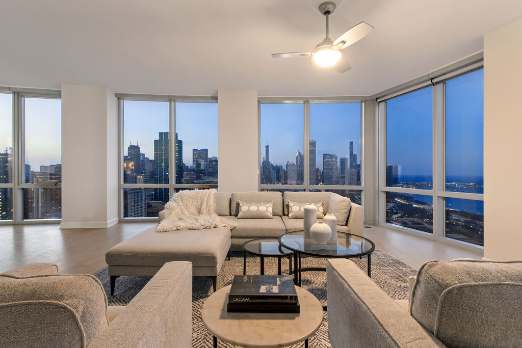 1211 S Prairie Avenue Unit: 3401