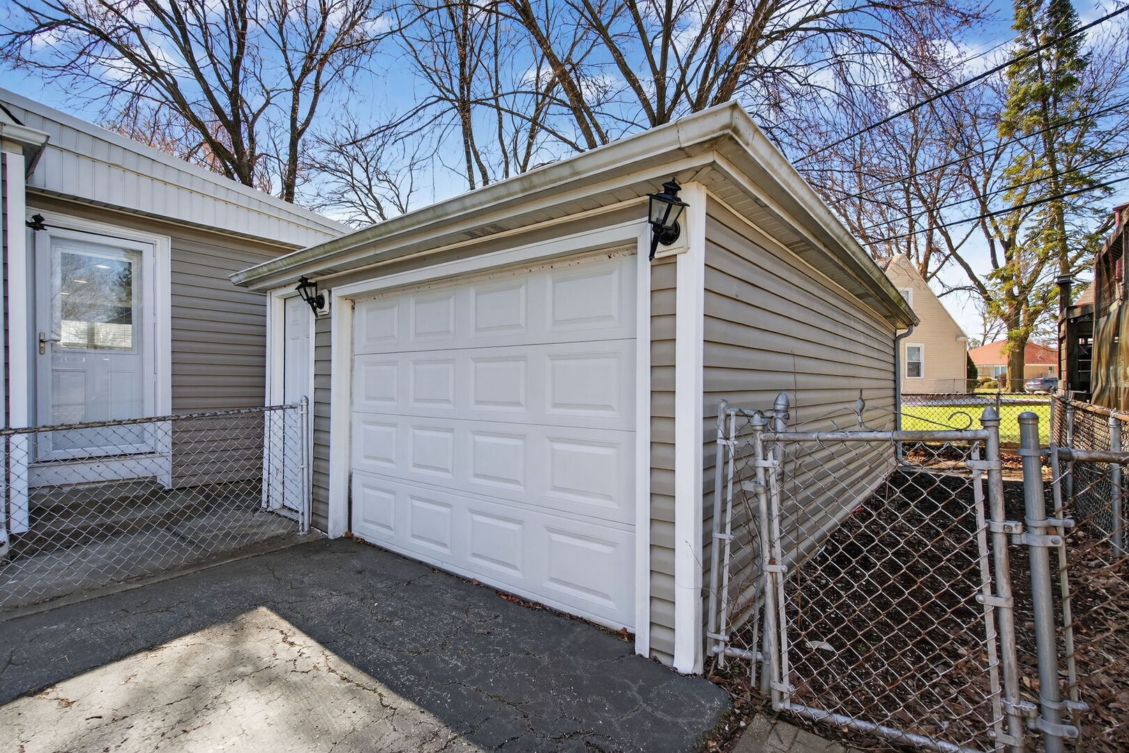 2634 Silver Creek Drive