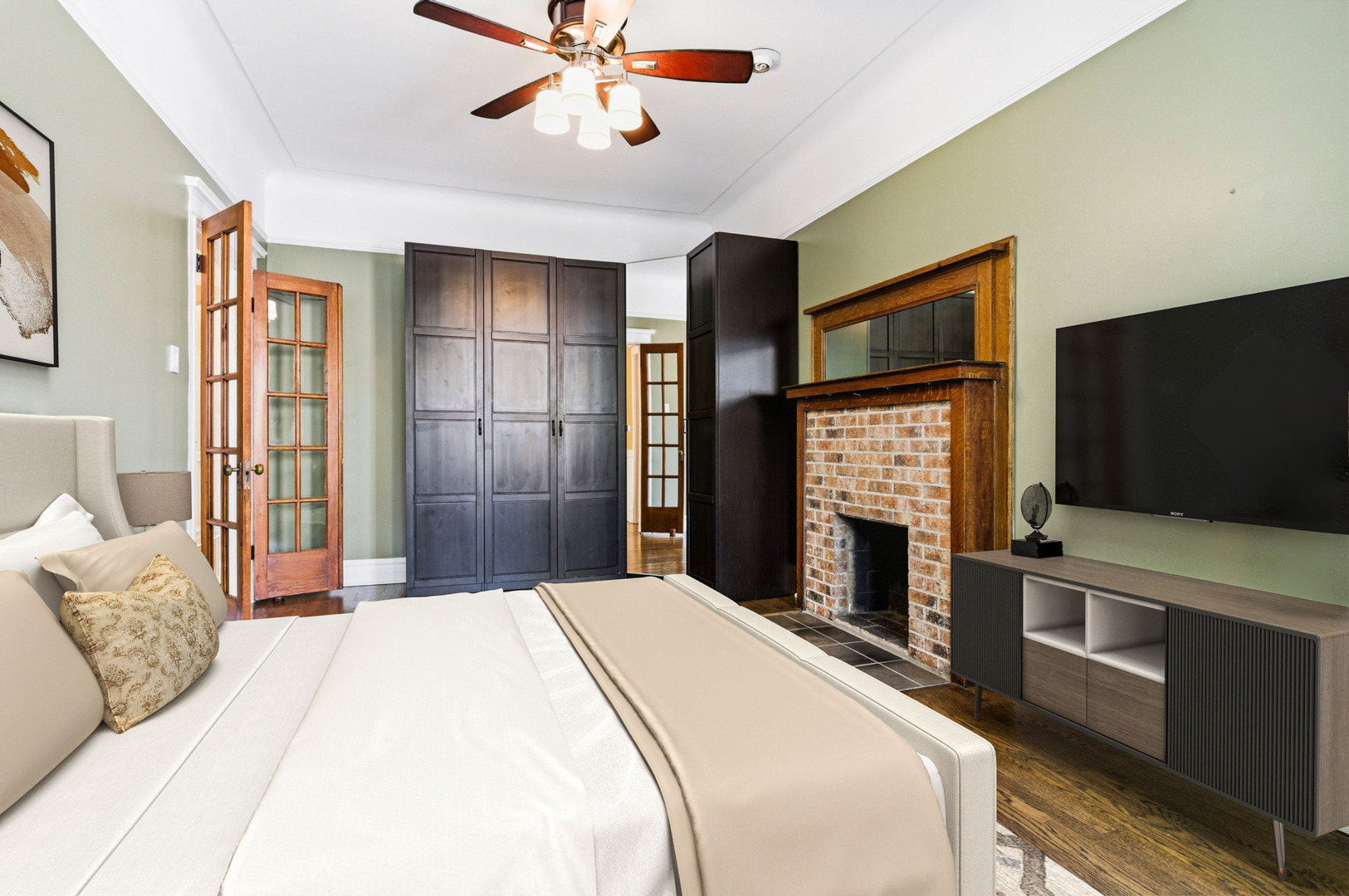 559 W Fullerton Parkway Unit: 1W
