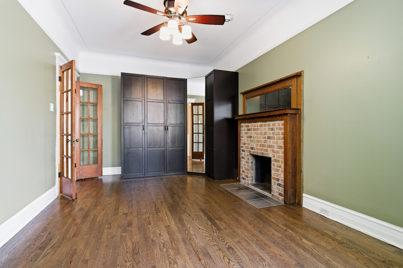 559 W Fullerton Parkway Unit: 1W