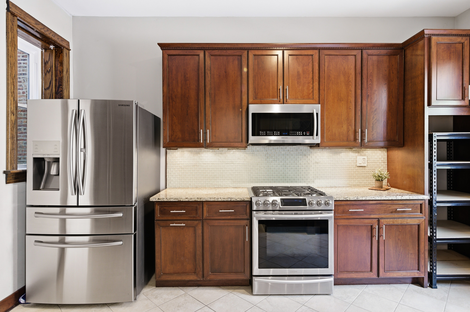 559 W Fullerton Parkway Unit: 1W