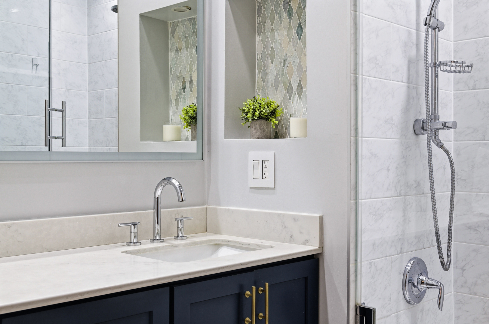 559 W Fullerton Parkway Unit: 1W