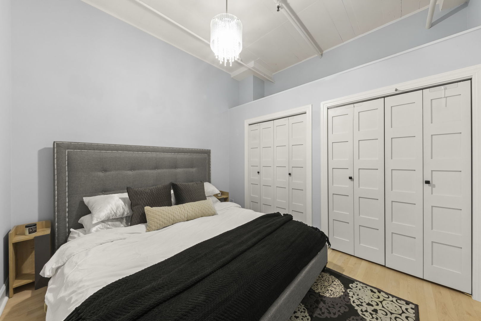1301 W Madison Street Unit: 305