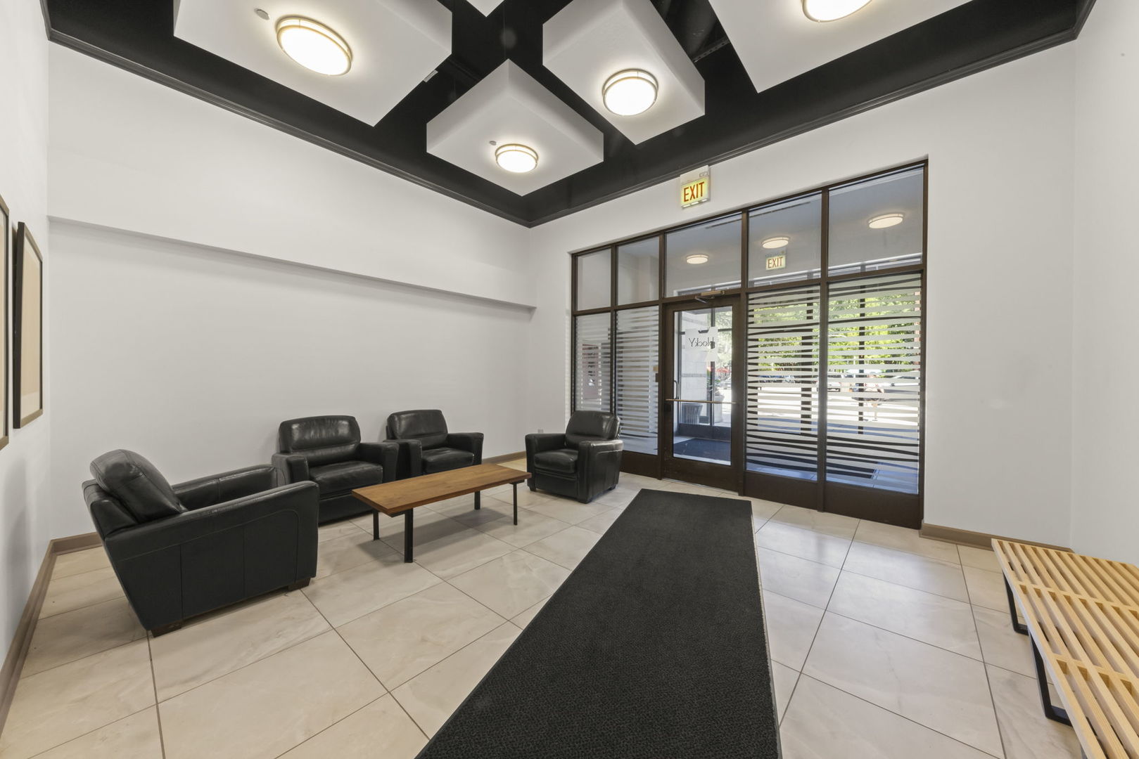 1301 W Madison Street Unit: 305