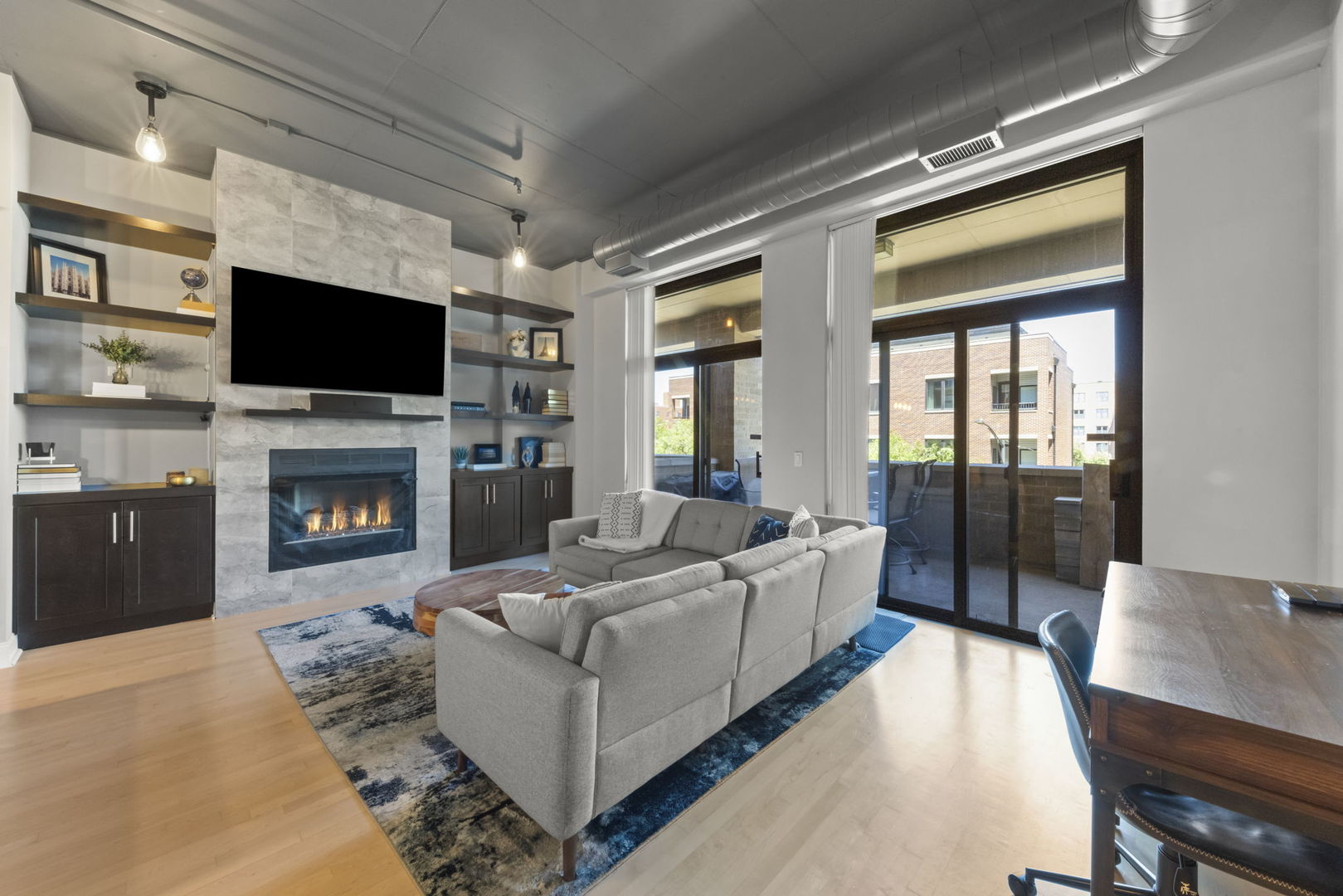 1301 W Madison Street Unit: 305