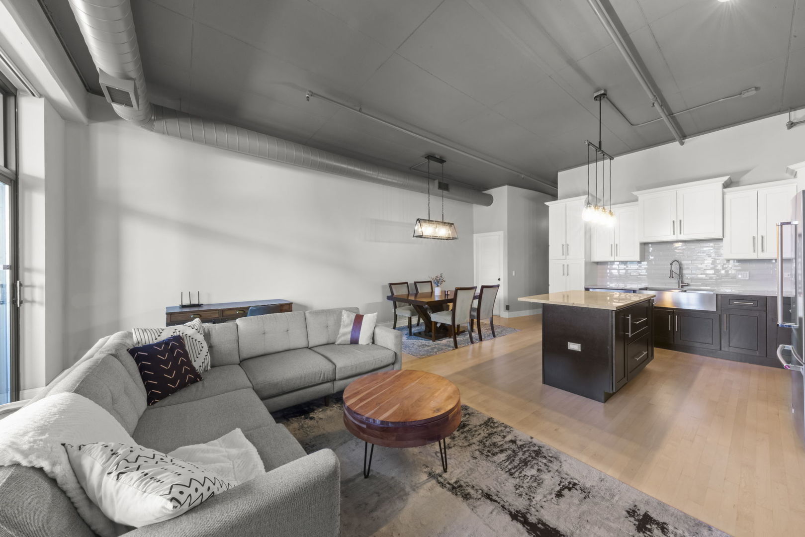 1301 W Madison Street Unit: 305