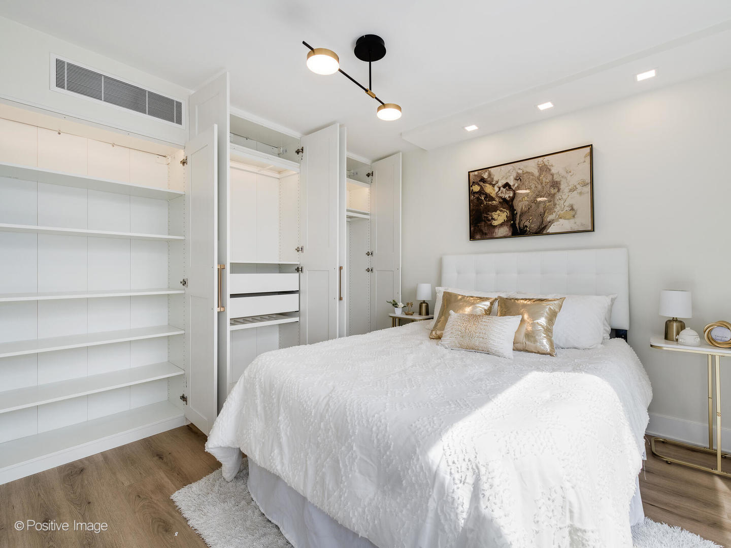 1310 N Ritchie Court Unit: 27B