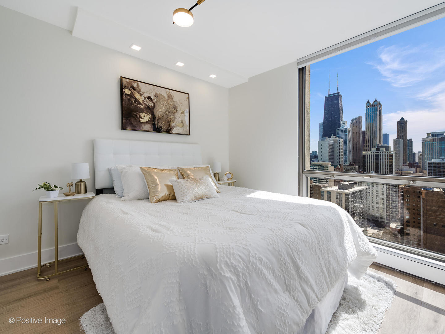 1310 N Ritchie Court Unit: 27B