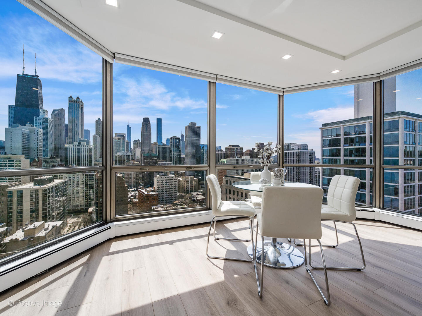 1310 N Ritchie Court Unit: 27B