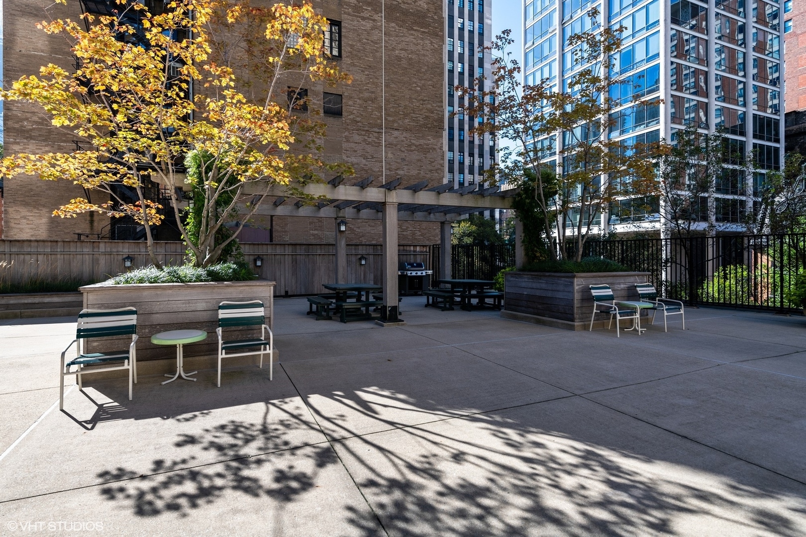 1310 N Ritchie Court Unit: 27B