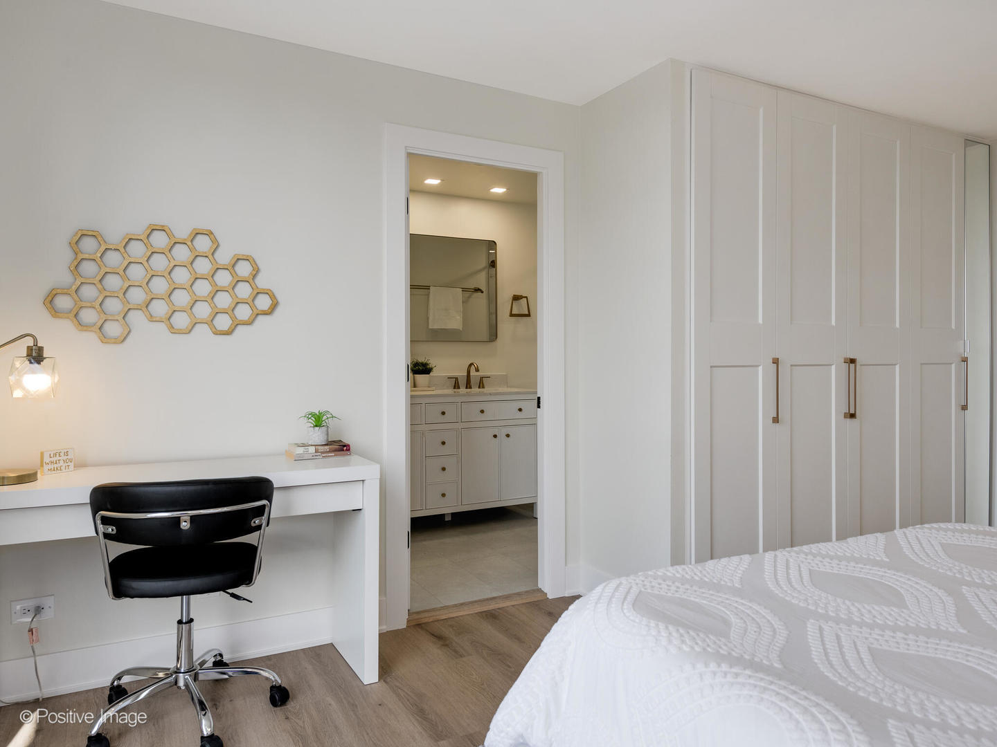 1310 N Ritchie Court Unit: 27B