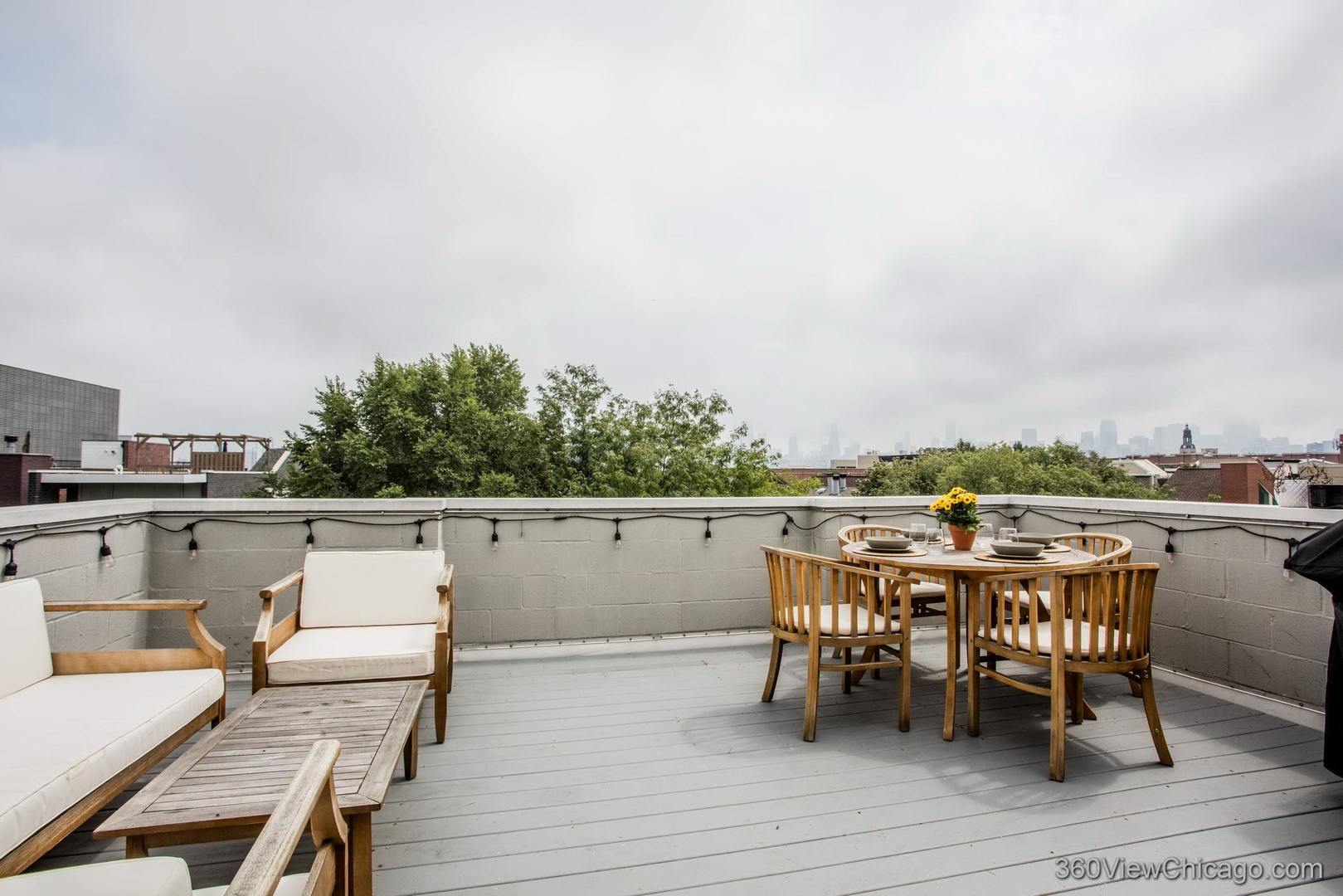 1534 N BOSWORTH Avenue Unit: 3