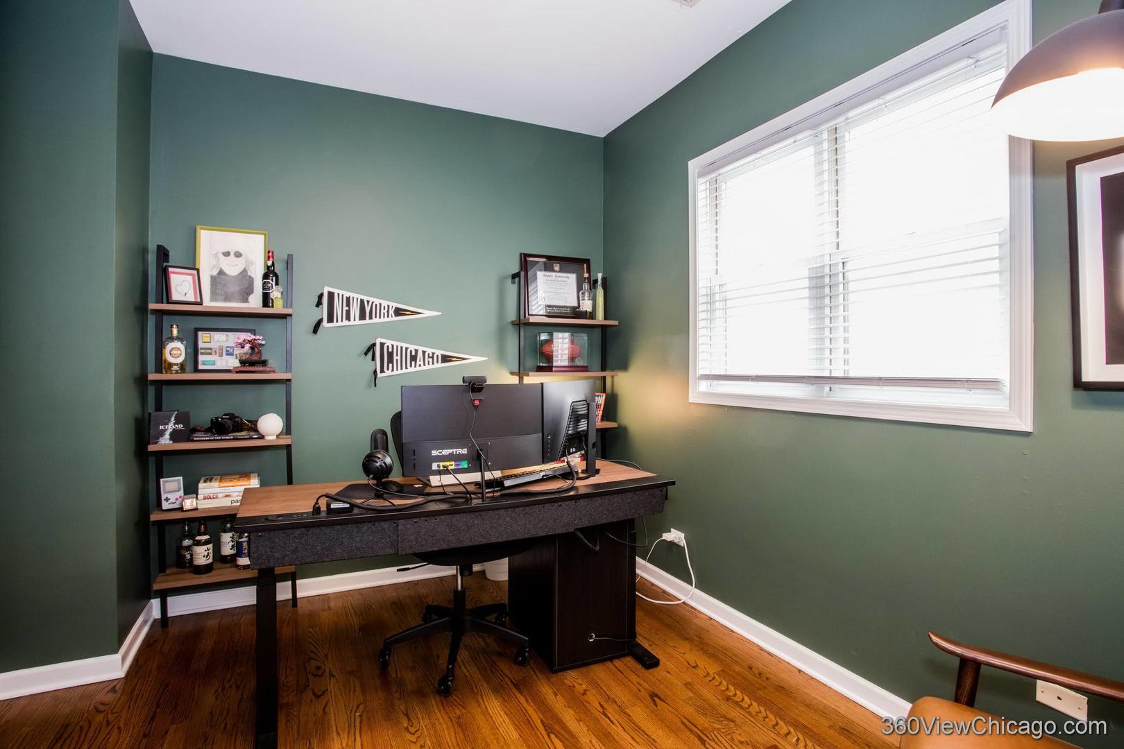 1534 N BOSWORTH Avenue Unit: 3