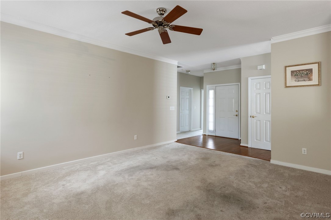 4220 English Holly Cir