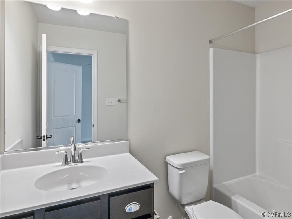 8429 Chimney Rock Dr