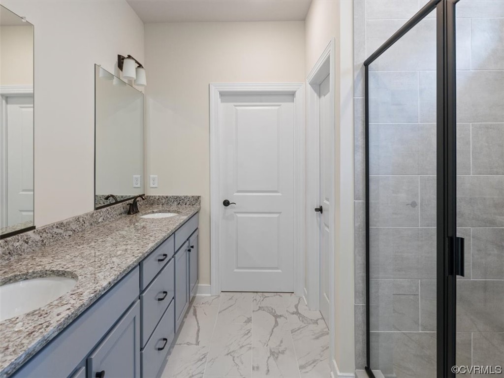 8429 Chimney Rock Dr