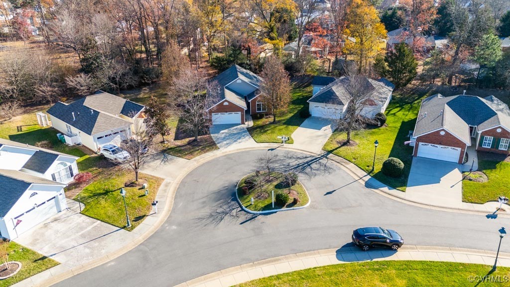 4232 English Holly Cir