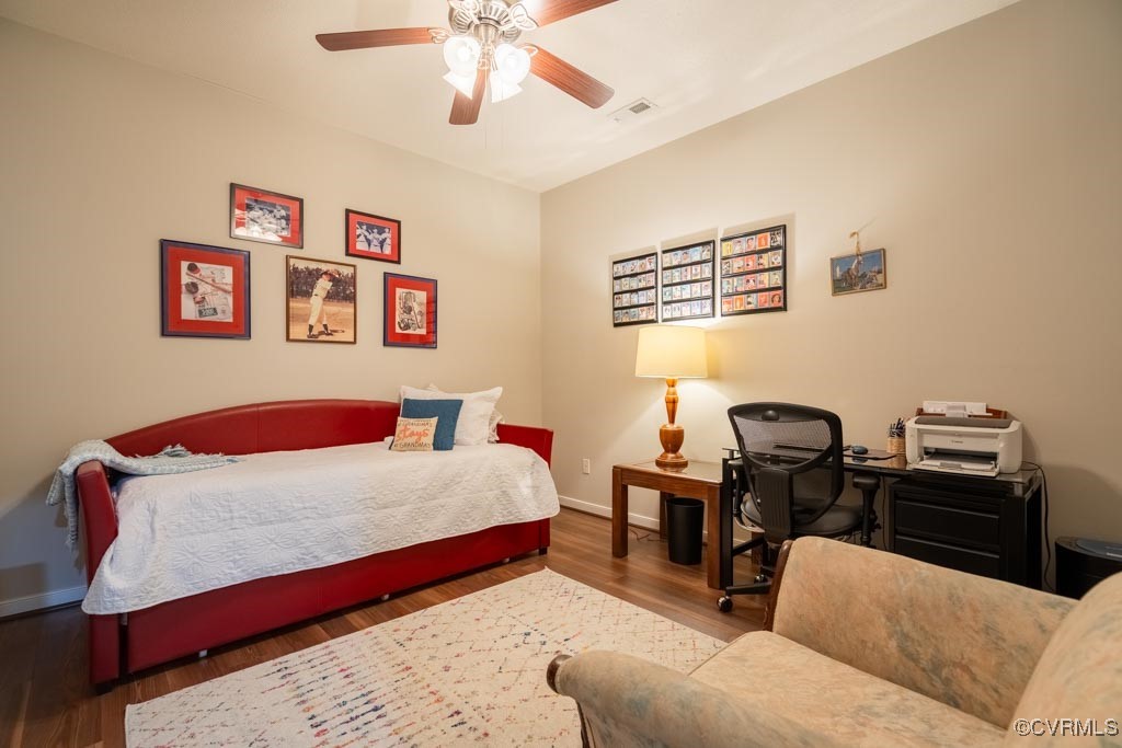 4232 English Holly Cir