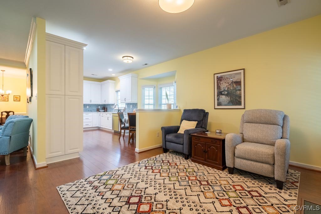 4232 English Holly Cir